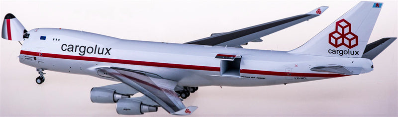 JC Wings Cargolux Boeing 747-400F LX-NCL Interactive Series 1:200 Diecast Model view 3