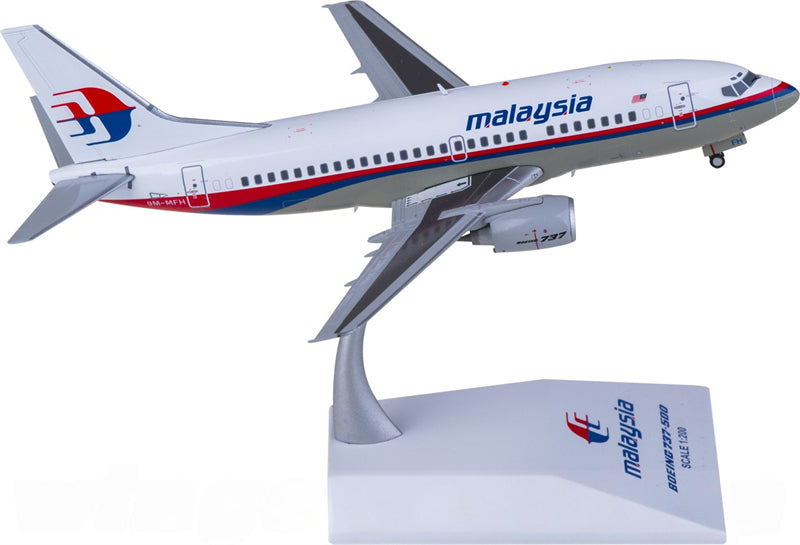 JC Wings Malaysia Airlines Boeing 737-500 9M-MFH 1:200 Diecast Model view 1