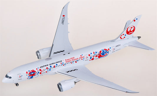 NG Models Japan Airlines Boeing 787-8 Dreamliner JA823J 1:400 Diecast Model view 1