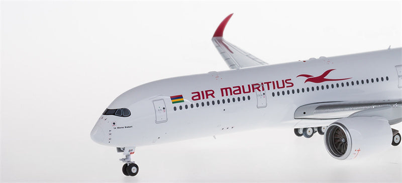 Phoenix air mauritius for Airbus A350-900 3B-NBP 50th 1:200 Airplane Pre-built  Airliner Model Display