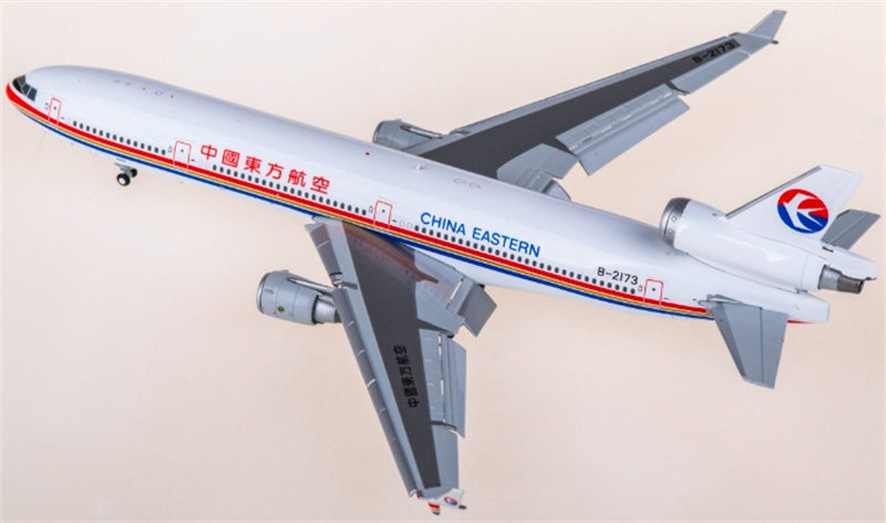 Hxmodels China Eastern Airlines McDonnell Douglas MD-11F B-2173 flaps down 1:400 Diecast Model view 3