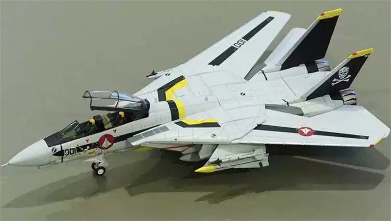 Calibre Wings UN Spacy F-14 VF-1S Valkyrie 1:72 Model   Macross Robotech