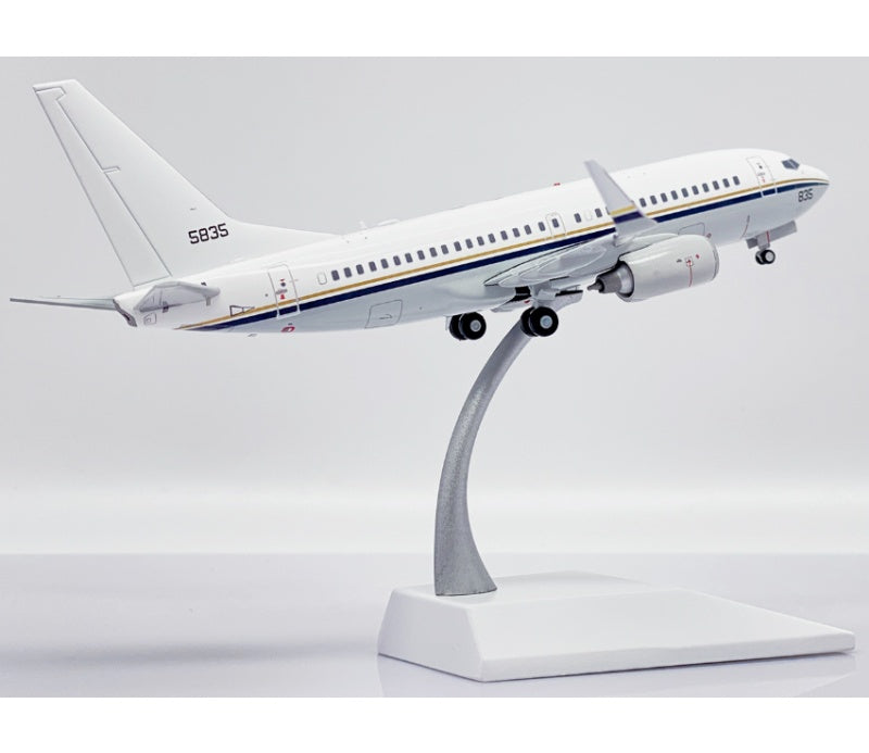 JC Wings 1:200 USA NAVY B737-700 165835  DIECAST Model