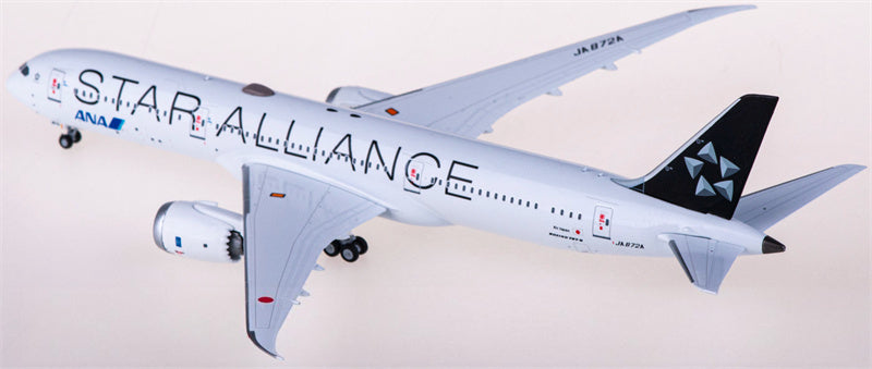 NG Models ANA Boeing 787-9 JA872A Star Alliance 1:400 Diecast Model view 3