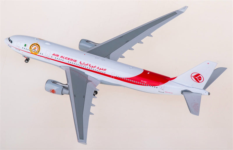 Phoenix Air Algerie Airbus A330-200 7T-VJX 1:400 Diecast Model view 2