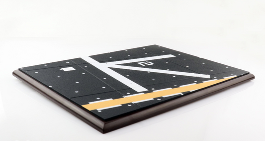HOBBY MASTER  Modern Carrier Deck III  1:72 Model