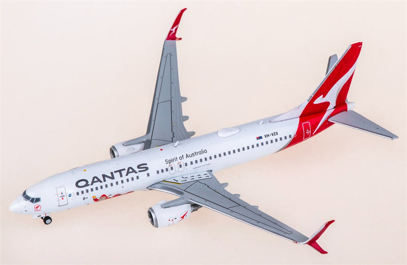 JC Wings 1:400 Qantas Boeing 737-800 VH-VZX Diecast Model view 3
