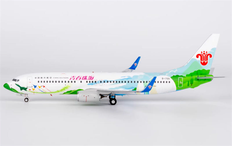 NG Models China Southern Boeing 737-800 B-1700 1:200 Aircraft Model
