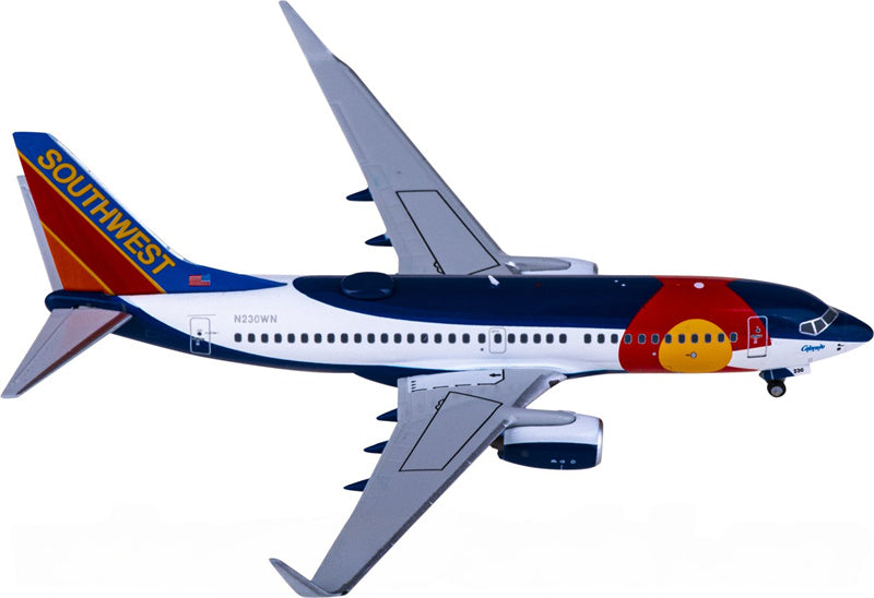NG Models Southwest Airlines Boeing 737-700 N230WN 1:400 Diecast Model view 3