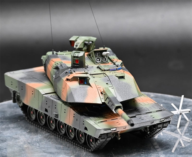 3R German KF51 main battle w/ cruise missiles tricolor coating 1:72 Tank Pre-built Model