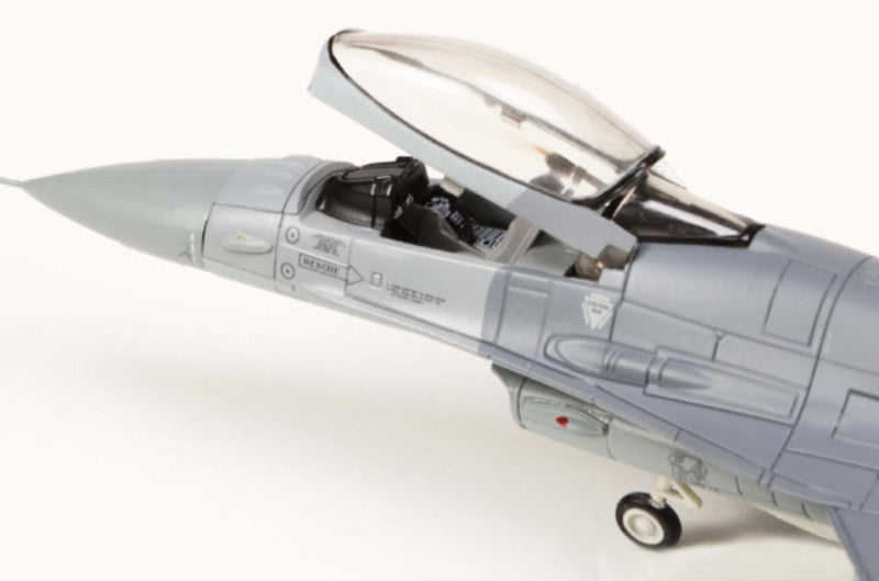 HOBBY MASTER ROCAF / Chihhang AB, Taiwan F-16V 455th TFW 22nd TFG 1:72 Model    6635