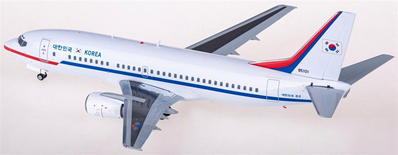 JC Wings ROKAF Boeing 737-300 85101 1:200 Diecast Model view 2