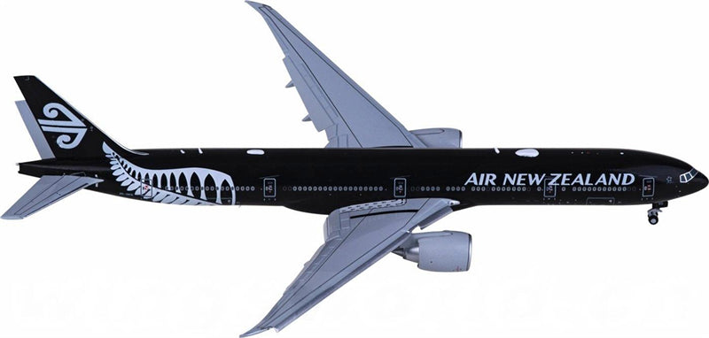 JC Wings Air New Zealand Boeing 777-300ER ZK-OKQ Flaps Down 1:400 Diecast Model view 2