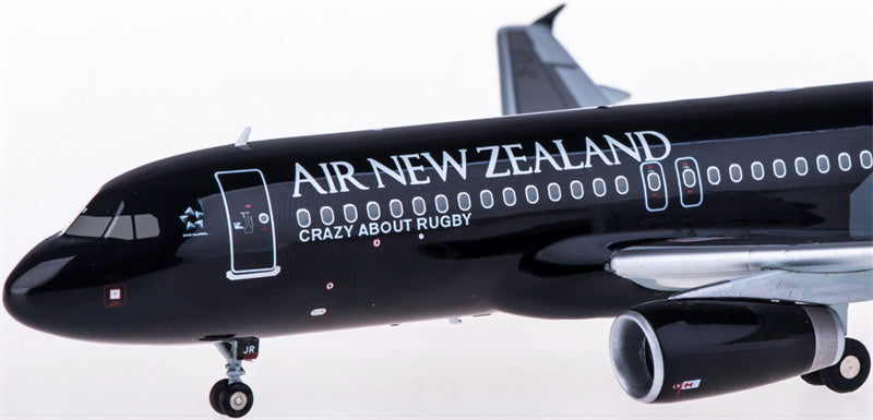 Hogan Air New Zealand Airbus A320 ZK-OJR 1:200 Diecast Model view 3