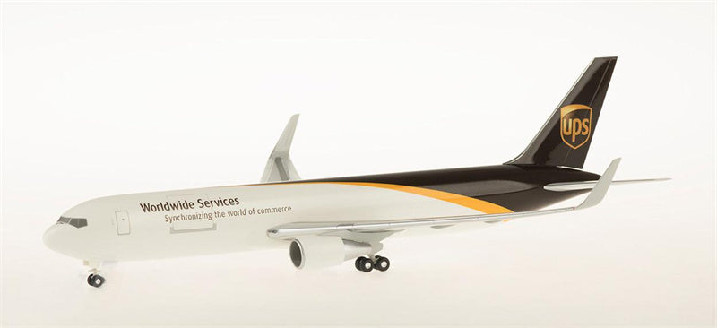 Hogan UPS Boeing 767-300F 1:200 ABS Model view 1