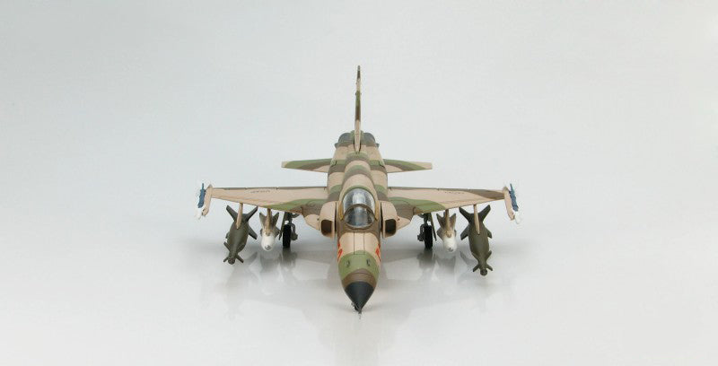 HOBBY MASTER USAF / Alconbury AB England F-5E 527th Aggressor Sqn. 1:72 Model 1976-1978   Red 53 / 74-1553