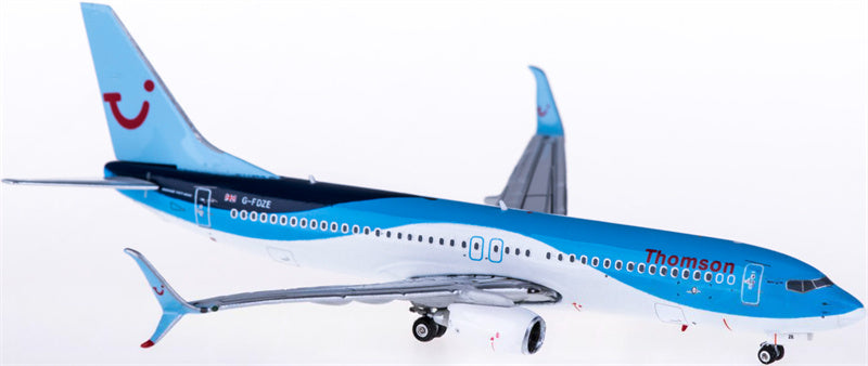 Phoenix Thomson Boeing 737-800 G-FDZE 1:400 Diecast Model view 2