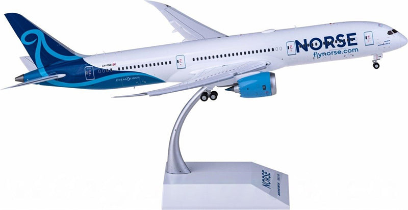 JC Wings Norse Atlantic Airways Boeing 787-9 Dreamliner LN-FNB Flaps Down 1:200 Diecast Model view 1