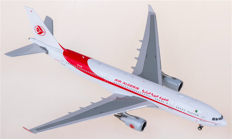 Phoenix Air Algerie Airbus A330-200 7T-VJZ 1:400 Diecast Model view 2