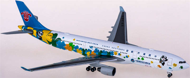 Herpa China Southern for Airbus A330-300 B-5940 1:500 Airplane Pre-built  Airliner Model Display
