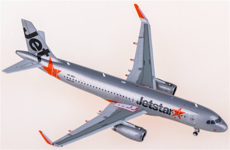 Phoenix 1:400 Jetstar Airbus A320 44007335 Diecast Model view 1