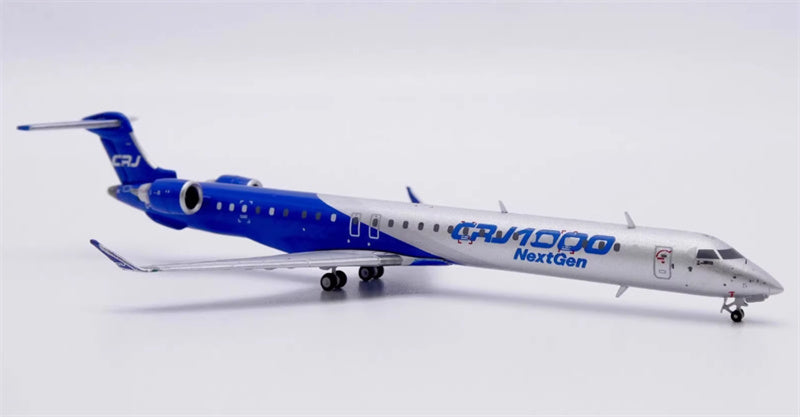 JC Wings Bombardier CRJ1000ER C-FNXG 1:400 Aircraft Model
