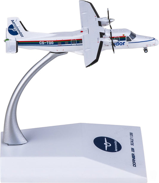 JC Wings 1:200 Aerocondor Dornier Do 228-200 CS-TGG Diecast Model view 1