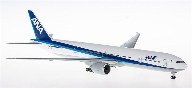Hogan ANA Boeing 777-300ER 1:200 ABS Model view 3