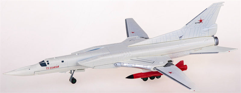 Herpa Tupolev TU-22M3M Backfire RF-94267 1:200 Diecast Model view 2
