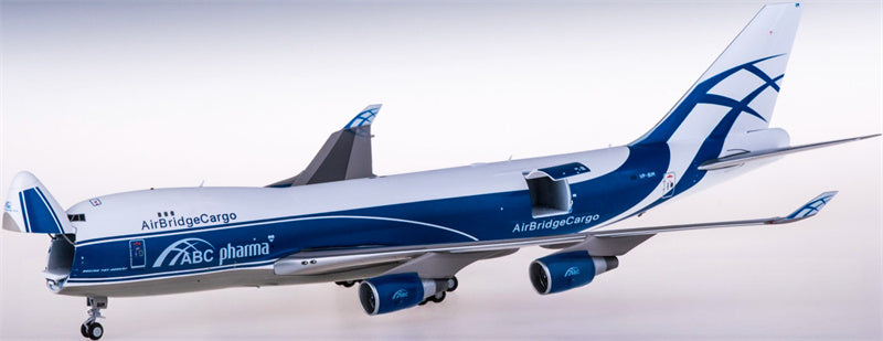 Geminijets AirBridgeCargo Boeing 747-400ERF VP-BIM 1:200 Diecast Model view 1