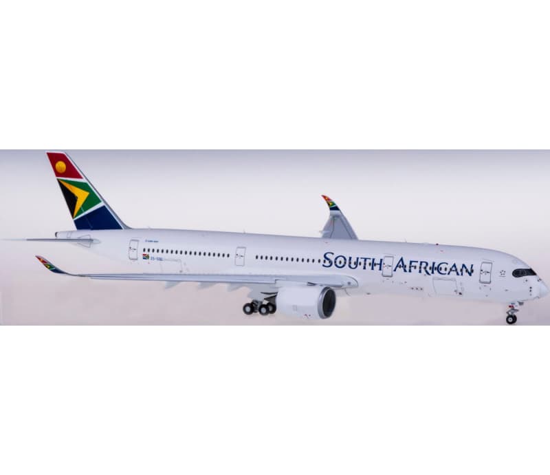 JC Wings South African Airways Airbus A350-900XWB ZS-SDC Flaps down 1:200 Aircraft Pre-built  Airliner Model Display