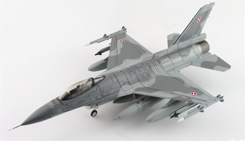 HOBBY MASTER F16C Fighting Falcon Polish Air ce 4068 32. Baza Lotnictwa Taktycznego Lask listopad 2019 1:72 Aircraft Pre-built Model