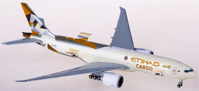 Geminijets Etihad Cargo for Boeing 777-200LRF A6-DDE Interactive Series 1:400 Airplane Pre-built  Airliner Model Display