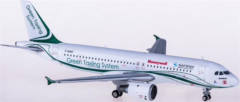 JC Wings Safran Airbus A320 F-HGNT Green Taxing System 1:400 Diecast Model view 2