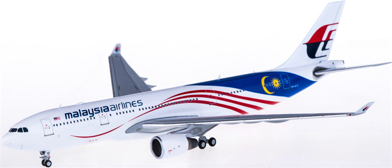 JC Wings Malaysia Airlines Airbus A330-200 9M-MTX 1:400 Diecast Model view 4