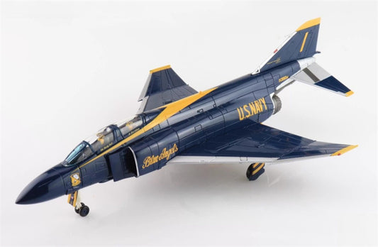 HOBBY MASTER F-4J Cdr. Harley Hall 153812 Cdr Harley Hall & AMHI Guy Giuffrai US Navy 1970 to 1971 1:72 Airplane Pre-built Model