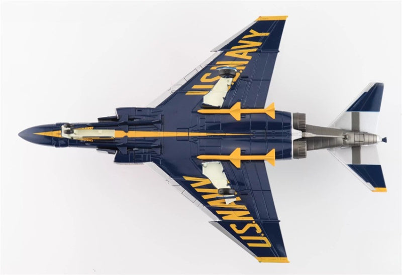 HOBBY MASTER F-4J Cdr. Harley Hall 153812 Cdr Harley Hall & AMHI Guy Giuffrai US Navy 1970 to 1971 1:72 Airplane Pre-built Model