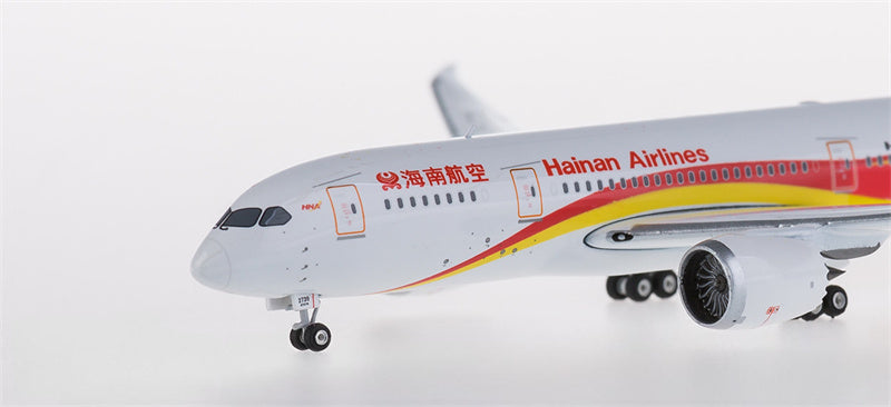 Phoenix Hainan Airlines Boeing 787-8 B-2739 1:400 Diecast Model view 3