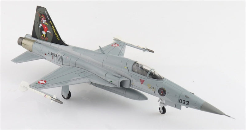 Hobby Master F-5E Tiger II J-3033 Staffel 6 Swiss Air Force (re-issue with new box art) 1:72 Airplane Pre-built Model