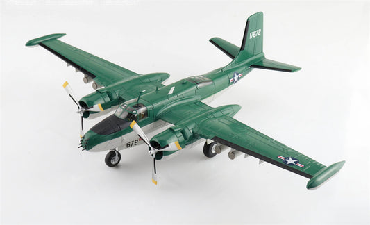 HOBBY MASTER USAF B-26K  1:72 Model 1960S Limited Edition Counter-Invader 64-17672