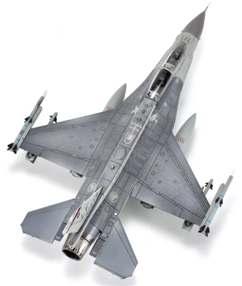 Calibre Wings F-16D RSAF 425th FS Luke AFB 96-5035 Limited Edition 700PCS ONLY 1:72 Aircraft Pre-built Model