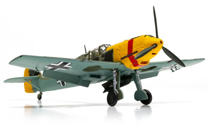 CORGI Luftwaffe Me109E-4/B 3./JG 53 1:72 Model 1940 Battle of Britain 85 Limited Edition Oberleutnant Yellow 1