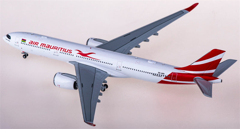 JC Wings Air Mauritius Airbus A330-900neo 3B-NBV 1:400 Diecast Model view 2