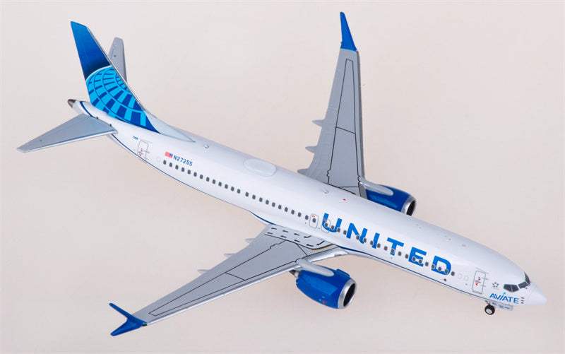 NG Models United Airlines Boeing 737 MAX 8 N27255 1:400 Diecast Model view 4