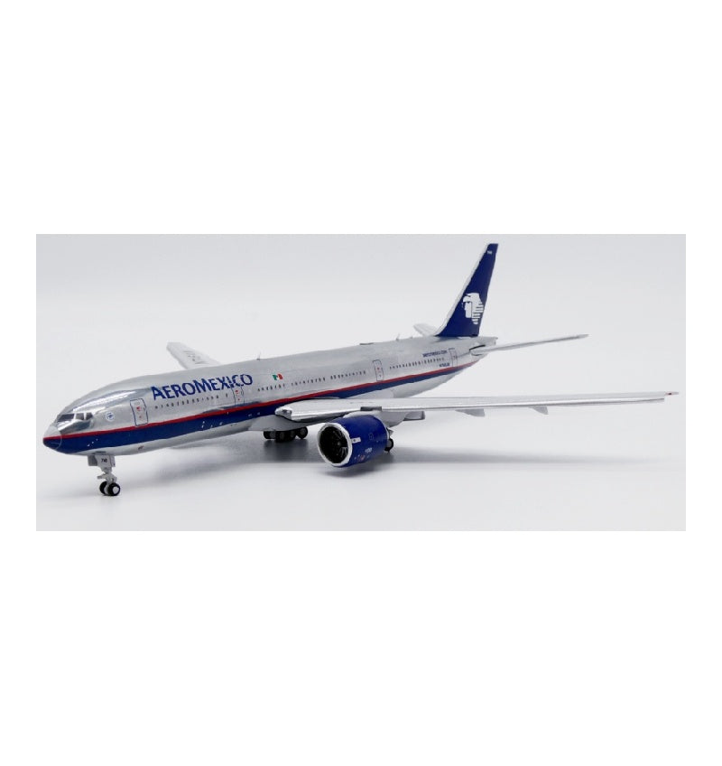 JC Wings 1:400 Aeromexico Boeing 777-200 N746AM Flaps Down DIECAST Model