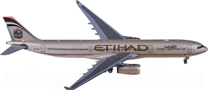 Phoenix Etihad Airways Airbus A330-300 A6-AFB 1:400 Diecast Model view 2