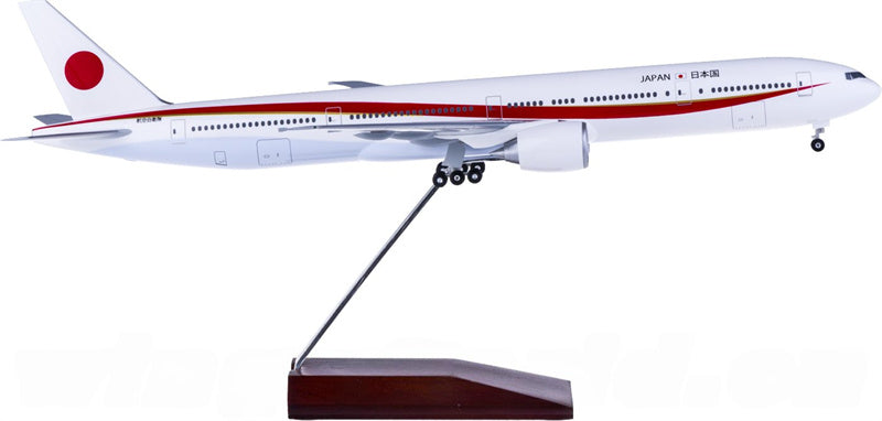 Hogan JASDF Boeing 777-300ER 1:200 ABS Model view 1