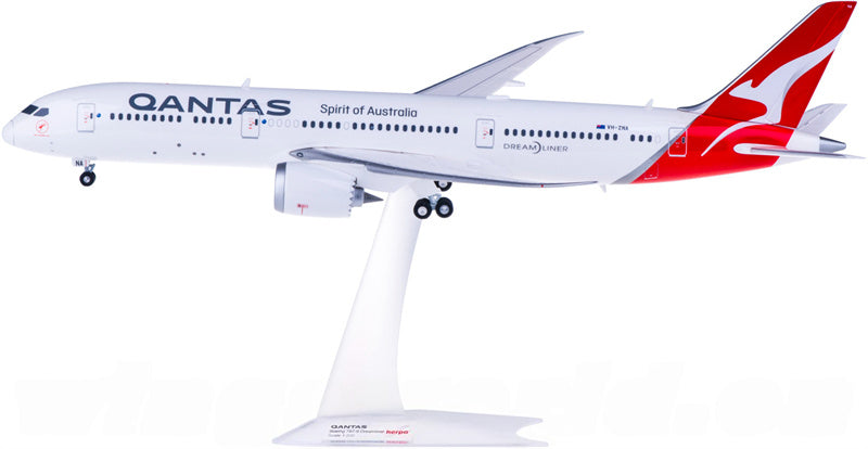 Herpa Qantas Boeing 787-9 VH-ZNA 1:200 ABS Model view 5
