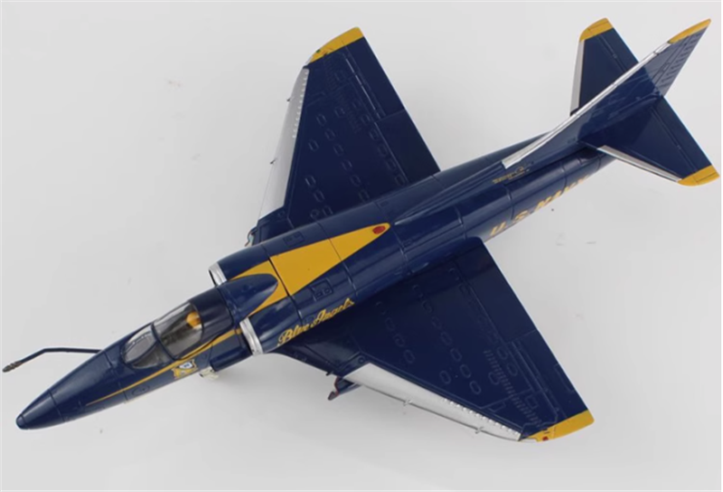 HOBBY MASTER A-4F US Navy 1979 season (with No.1 to No.6 airplanes decal) 1/72 Aircraft Pre-built Model