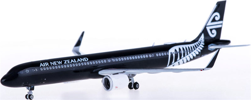 Phoenix Air New Zealand Airbus A321neo ZK-NNA Black 1:400 Diecast Model view 4